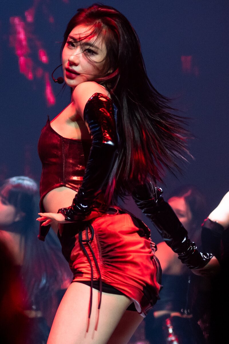 uRBonAWC KPOP Girls I want to OWN me - ITZY - Chaeryeong (22yrs old) 07.jpg